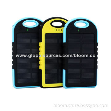 5,000mAh Solar Power Banks for Traveling Usage with Dual-USB Output and LED TorchNew